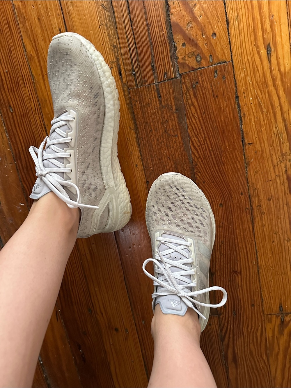 Adidas Women's Light Gray Athletic Running Shoes